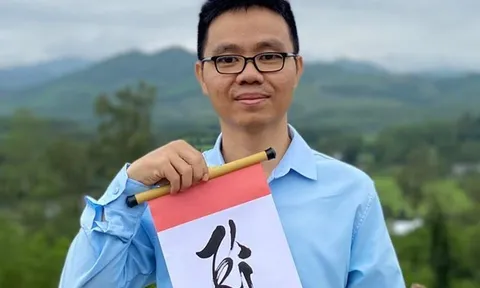 Mr Dinh Pro Vlog: Người thợ rèn robot giao dịch từ những vết sẹo thất bại